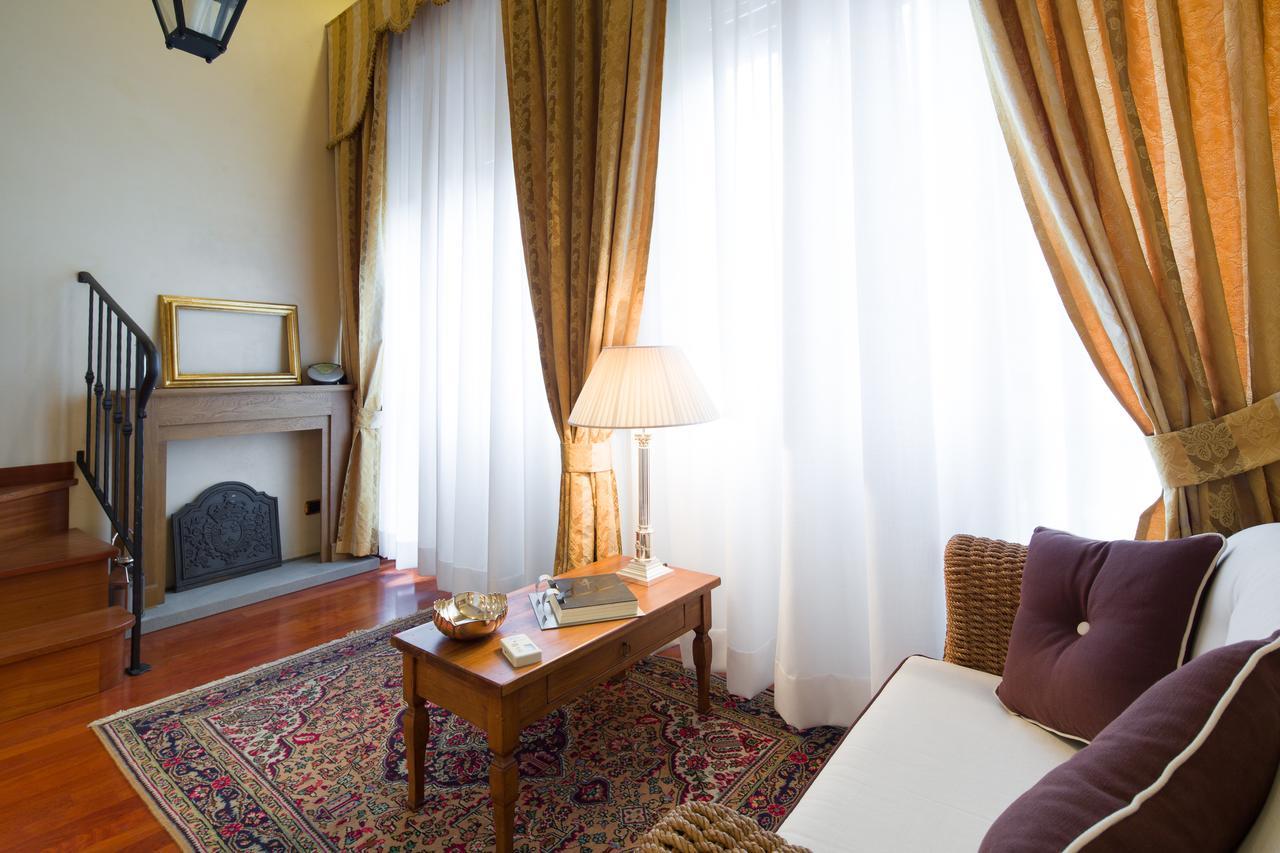 Old Tower Ponte Vecchio Suite Firenze Ruang foto
